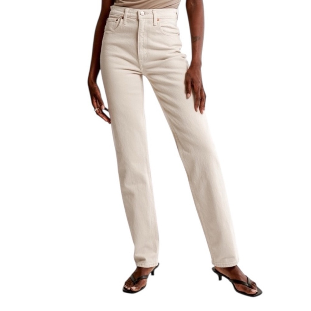 Abercrombie and Fitch Ultra High Rise 90s Straight Jeans 24 long